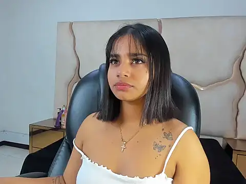 Snapshot of ScarletDoll chatting on 18, 9, 2025 ScarletDoll online show from 18, 9, 2025