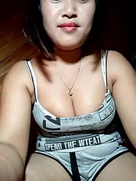 maycuc123 online show from 13, 10, 2025