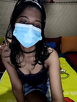 Snapshot of emali_baba chatting on 8, 11, 2025 emali baba online show from 8, 11, 2025