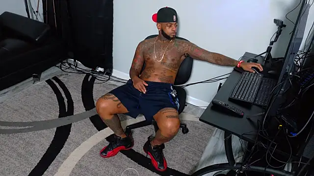 SLANGONDEMHOES online show from 15, 11, 2025