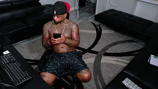 SLANGONDEMHOES online show from 15, 4, 2026