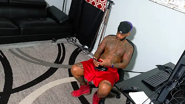 SLANGONDEMHOES online show from 1, 11, 2025