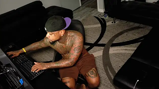 SLANGONDEMHOES online show from 8, 3, 2026