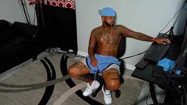 SLANGONDEMHOES online show from 1, 12, 2025