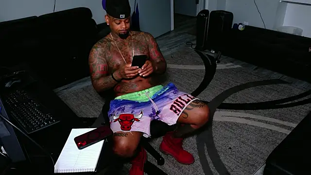 SLANGONDEMHOES online show from 7, 6, 2026