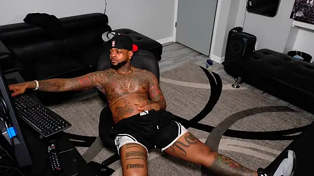 SLANGONDEMHOES online show from 15, 2, 2026