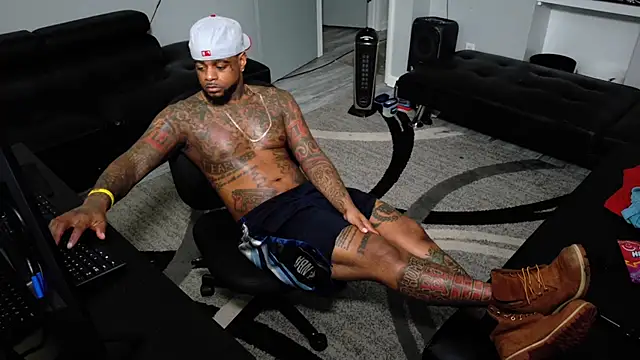 SLANGONDEMHOES online show from 4, 3, 2026