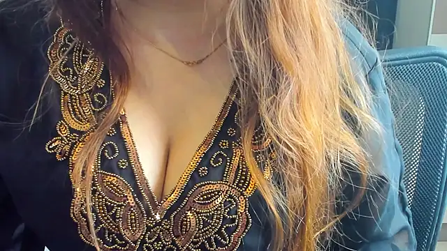 Shawtty Girl online show from 29, 9, 2025