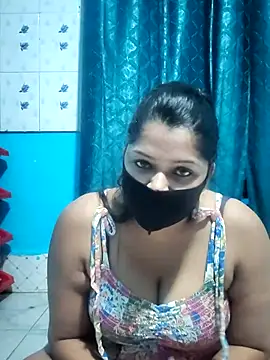 Snapshot of Hottie_couple69 chatting on 8, 10, 2025 Hottie couple69 online show from 8, 10, 2025