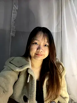 Hinne07 online show from 1, 12, 2025