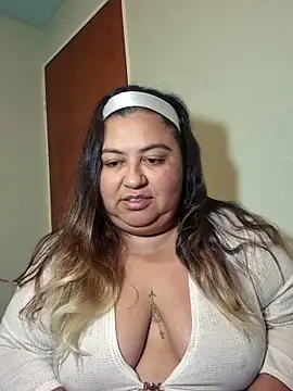 curvy diva  online show from 31, 3, 2026