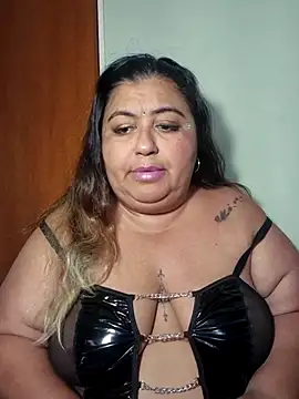 curvy diva  online show from 7, 4, 2026