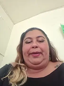 curvy diva  online show from 23, 9, 2025