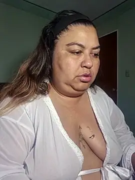 curvy diva  online show from 1, 3, 2026