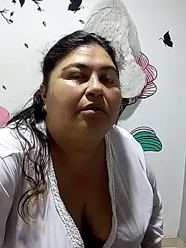 curvy diva  online show from 16, 12, 2025