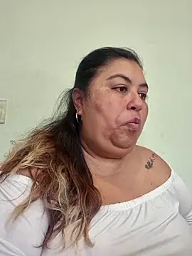 curvy diva  online show from 14, 2, 2026