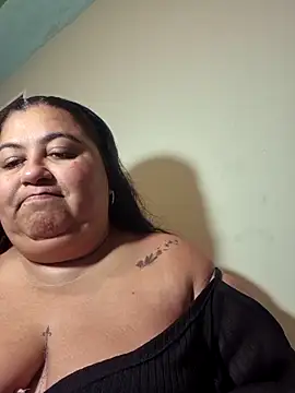 curvy diva  online show from 12, 4, 2026