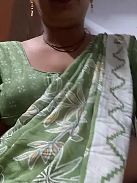 Snapshot of Harsha_Gosain chatting on 10, 11, 2025 Harsha Gosain online show from 10, 11, 2025