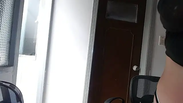 snow belle online show from 14, 1, 2026