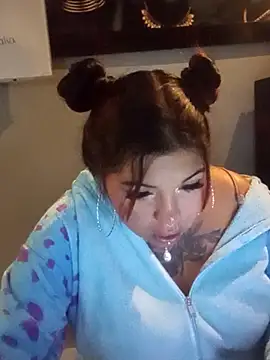 snow belle online show from 21, 10, 2025