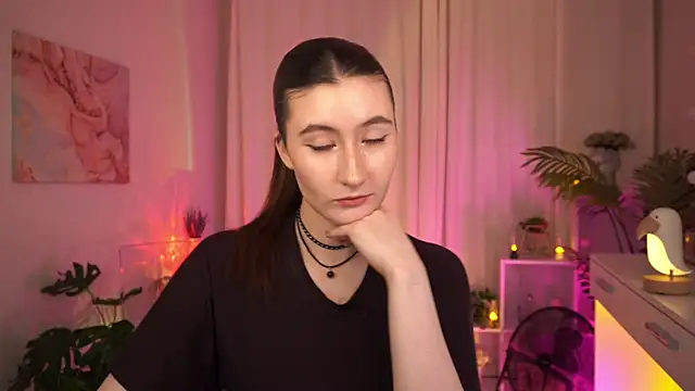 Snapshot of MayShawty chatting on 23, 6, 2026 MayShawty online show from 23, 6, 2026