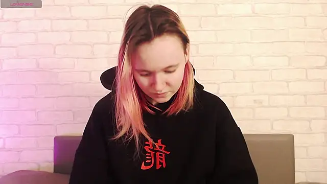 Ericha Stone online show from 13, 3, 2026