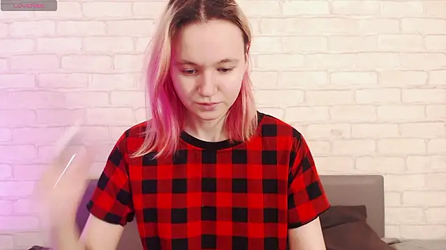 Ericha Stone online show from 1, 2, 2026