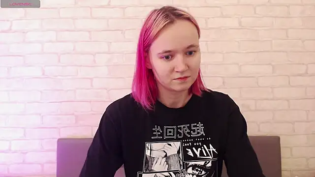 Ericha Stone online show from 21, 10, 2025