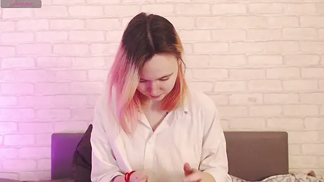 Ericha Stone online show from 27, 3, 2026