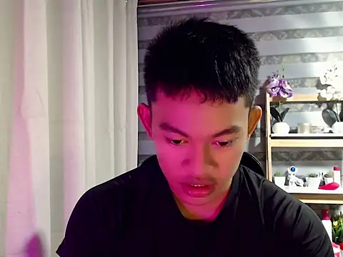 Make your ladyxx online show from 17, 3, 2026