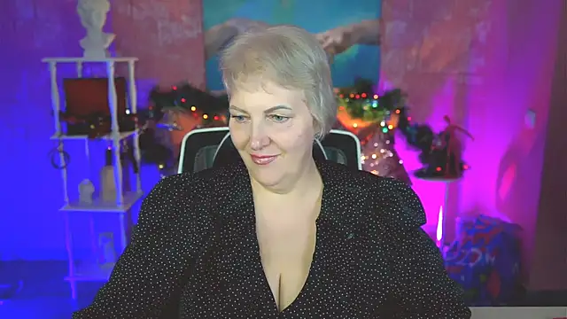 MaryMogan online show from 19, 12, 2025