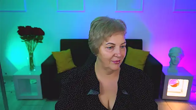 MaryMogan online show from 10, 11, 2025