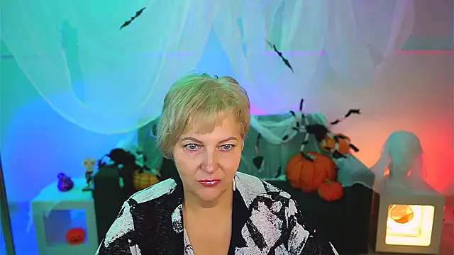 MaryMogan online show from 30, 10, 2025