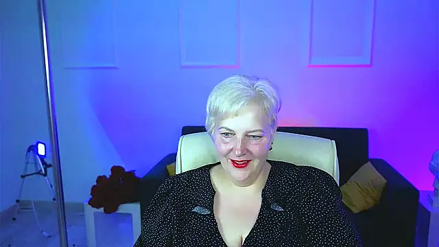 MaryMogan online show from 13, 9, 2025