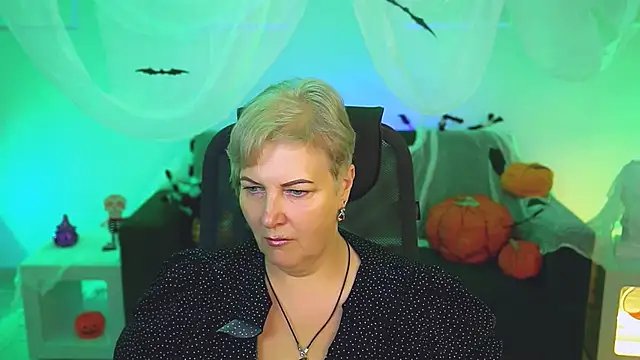 MaryMogan online show from 20, 10, 2025