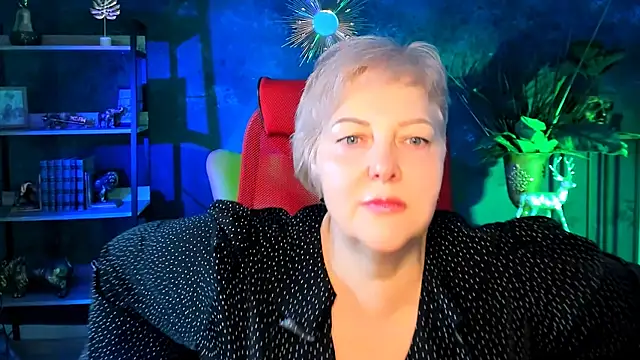 MaryMogan online show from 25, 11, 2025