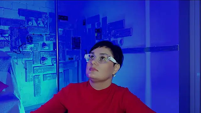 Snapshot of LauraDavidsons chatting on 10, 10, 2025 LauraDavidsons online show from 10, 10, 2025