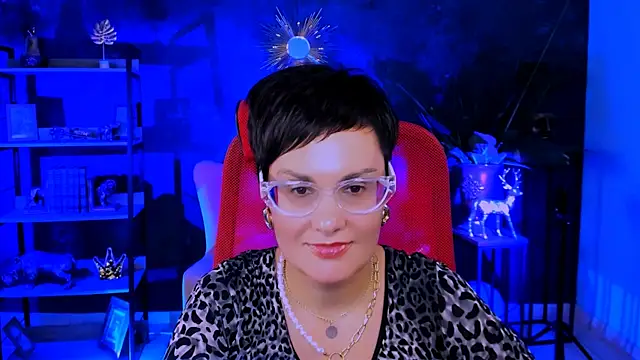 Snapshot of LauraDavidsons chatting on 28, 11, 2025 LauraDavidsons online show from 28, 11, 2025