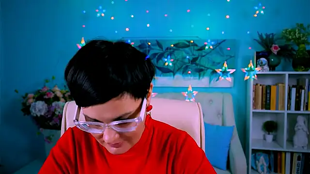 Snapshot of LauraDavidsons chatting on 24, 10, 2025 LauraDavidsons online show from 24, 10, 2025