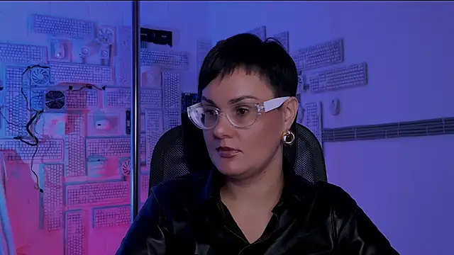 Snapshot of LauraDavidsons chatting on 12, 11, 2025 LauraDavidsons online show from 12, 11, 2025