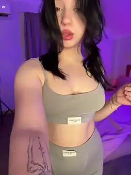 YourLittleDevil online show from 12, 3, 2026