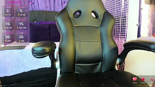 Snapshot of Moon_Play chatting on 14, 9, 2025 Moon Play online show from 14, 9, 2025