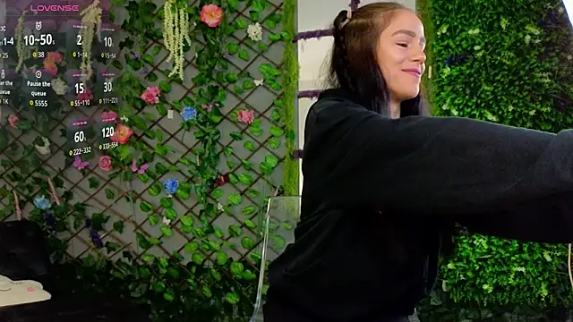 Snapshot of baby_nyco chatting on 12, 10, 2025 baby nyco online show from 12, 10, 2025