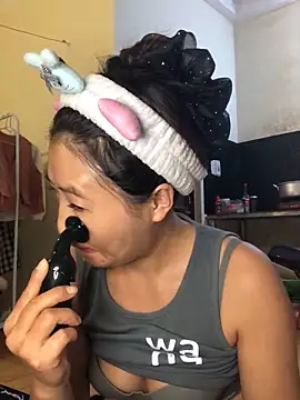 LiLy-0477 online show from 19, 10, 2025