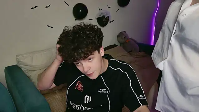 Alice18James online show from 30, 10, 2025