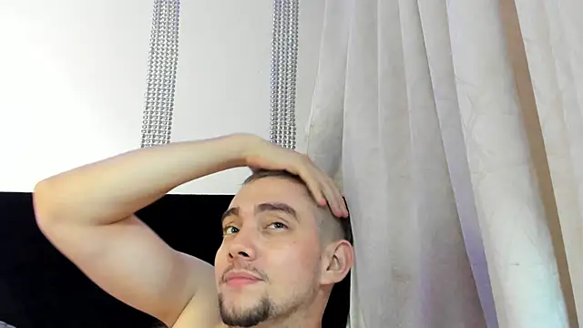 VeronicaSaenzx online show from 7, 4, 2026