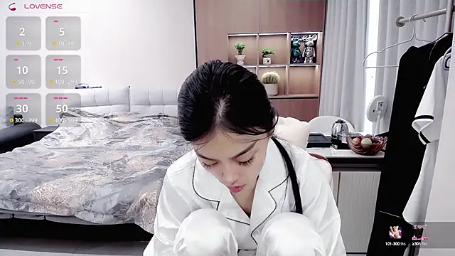 Xiao-zuzongl online show from 8, 10, 2025