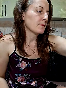 Fluturas2 online show from 18, 11, 2025