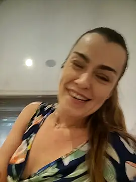 Snapshot of Carolinemiam chatting on 16, 10, 2025 Carolinemiam online show from 16, 10, 2025