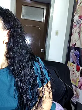 Snapshot of AmberGold- chatting on 27, 11, 2025 AmberGold- online show from 27, 11, 2025